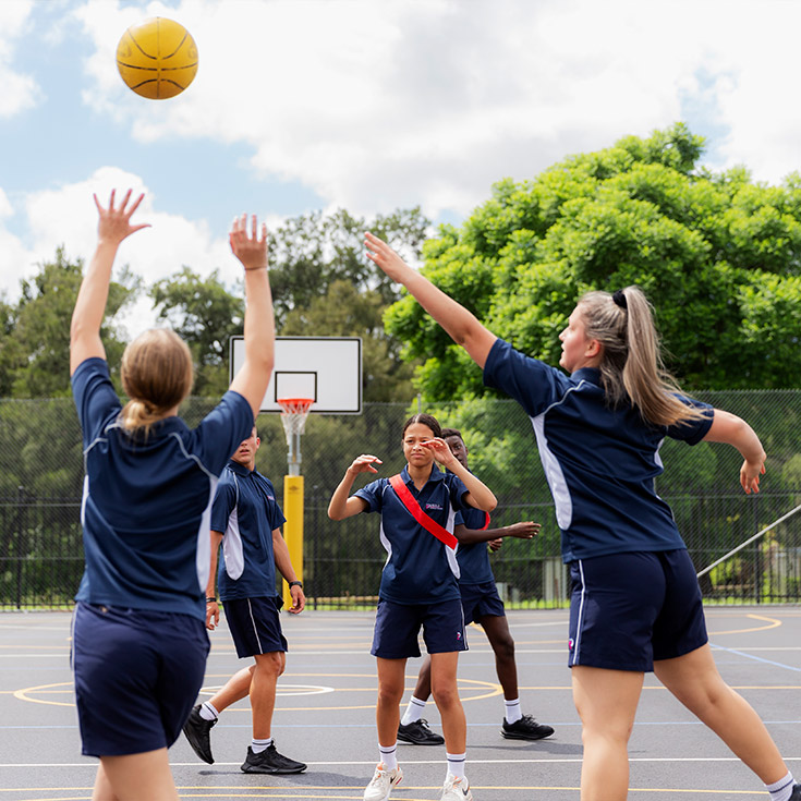 Penola Catholic College Emu Plains PDHPE Netball lesson
