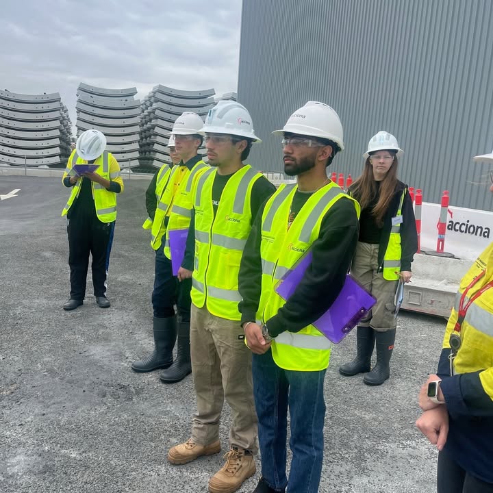 426118849529748_1327802422694715-1