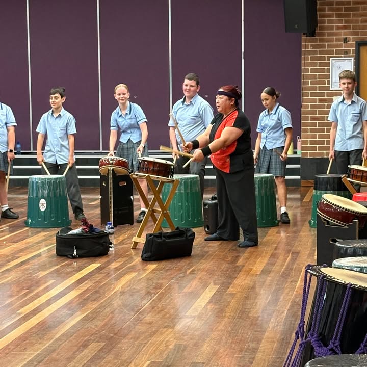 426118849529748_1348629623945328-1