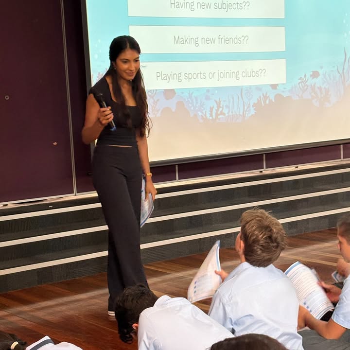 426118849529748_1419091170232506-1